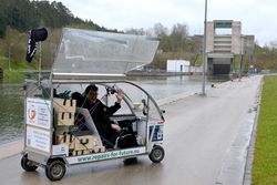 Michel vor der Schleuse Hilpoltstein