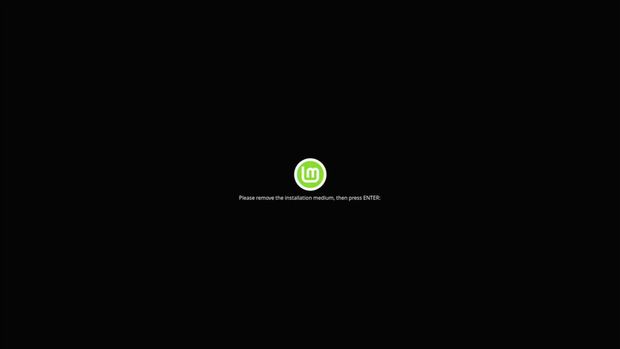 Meldung "Remove install medium" und Enter drücken