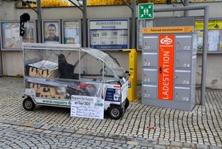 Das Vollkabinen-Fahrrad am Marktplatz